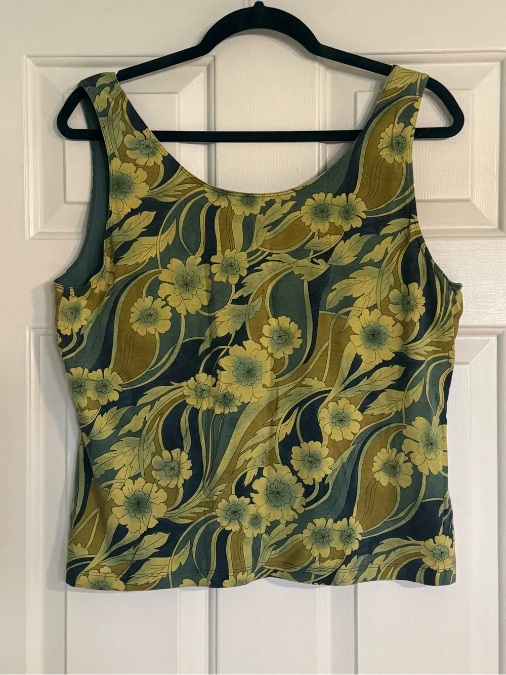 Tommy Bahama Women’s Green Floral Sleeveless Tank Top Shelf Bra XL EUC Silk - Picture 2 of 5